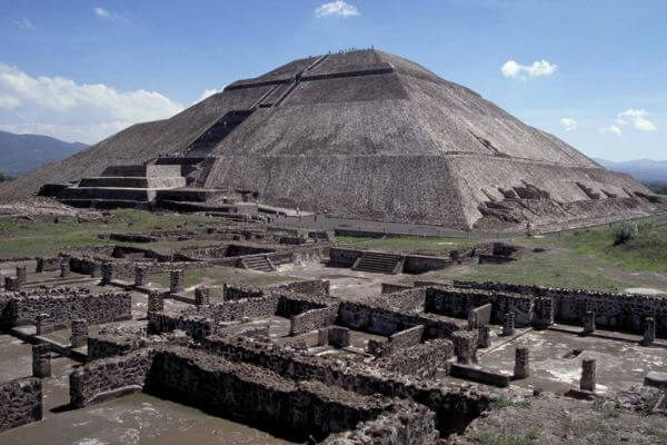 Cuando se construyo la piramide del sol de Teotihuacan 1